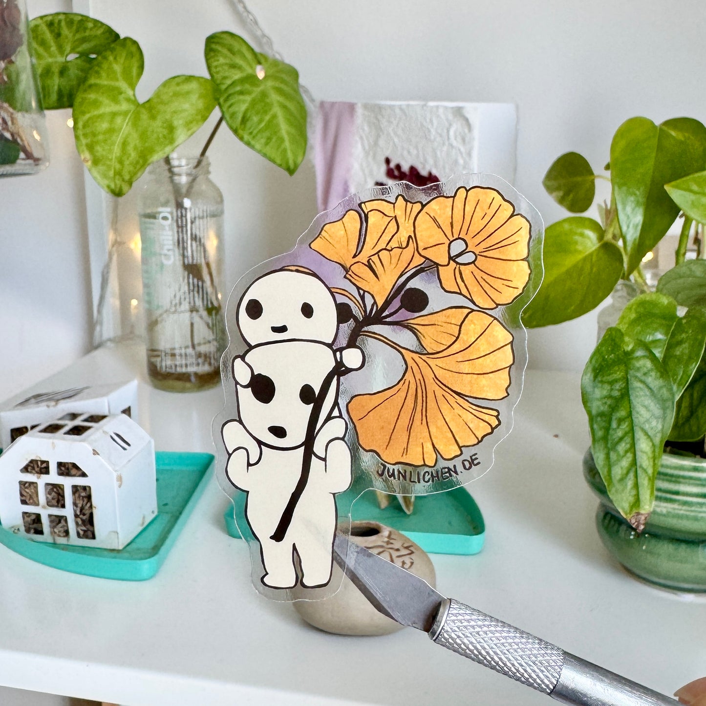 Kodama Piggyback | Clear Vinylsticker
