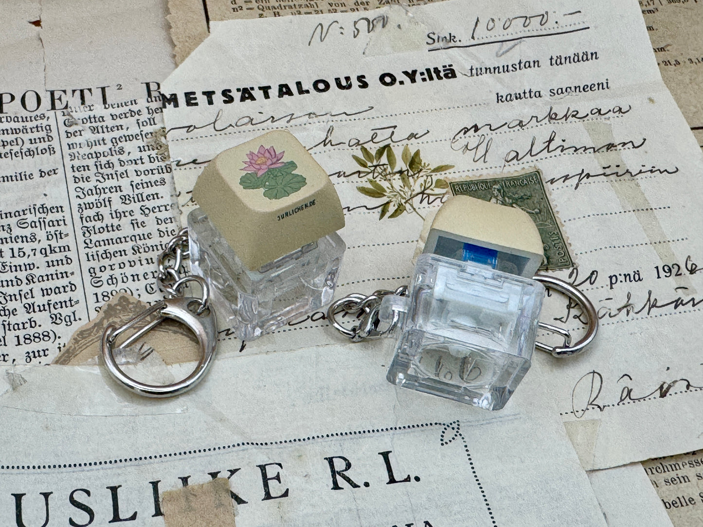 Lotus Keycap Keychain Side view