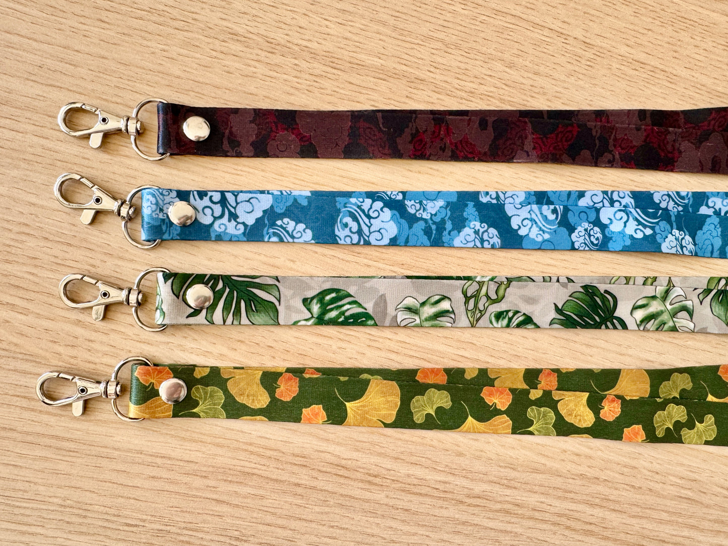 Yiling Cloud | Long Lanyard
